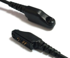 Icom F30