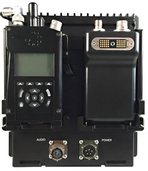 AT RF40V Многодиапазонная Тактическая Радиостанция Вид спереди AT RF40V Многодиапазонная Тактическая Радиостанция Вид спереди